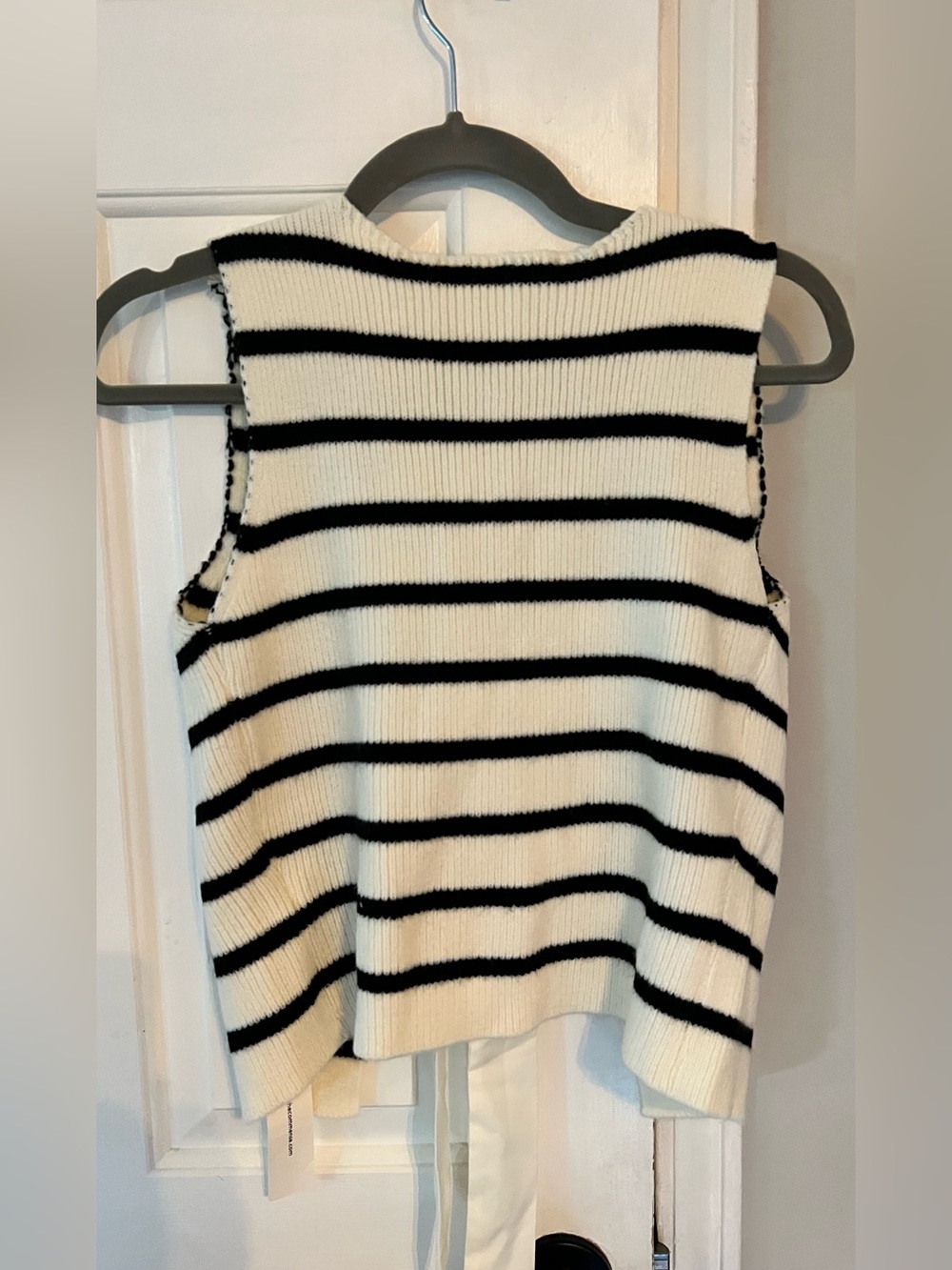 Commense bow back detail stripped sweater - Picture 5 of 10